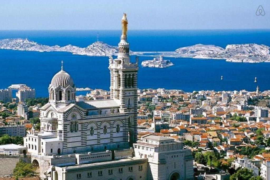 T2 47M2 Avec Terrasse - Proche Gare Marseille Lägenhet Exteriör bild